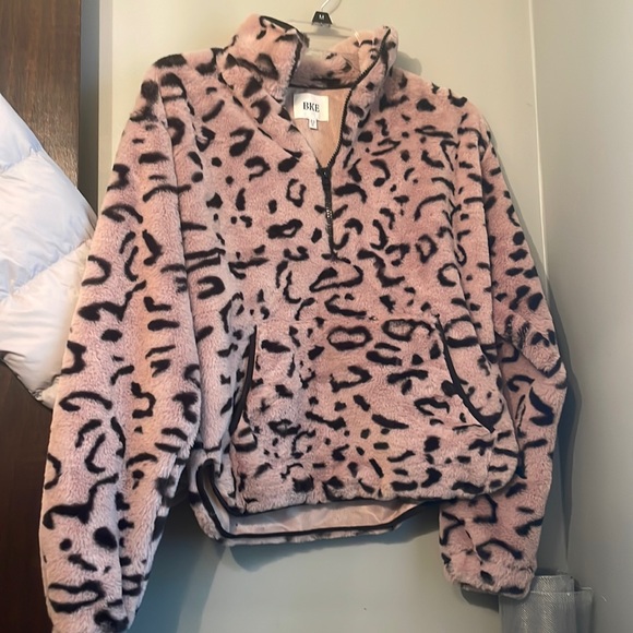 Buckle pullover - Picture 2 of 3